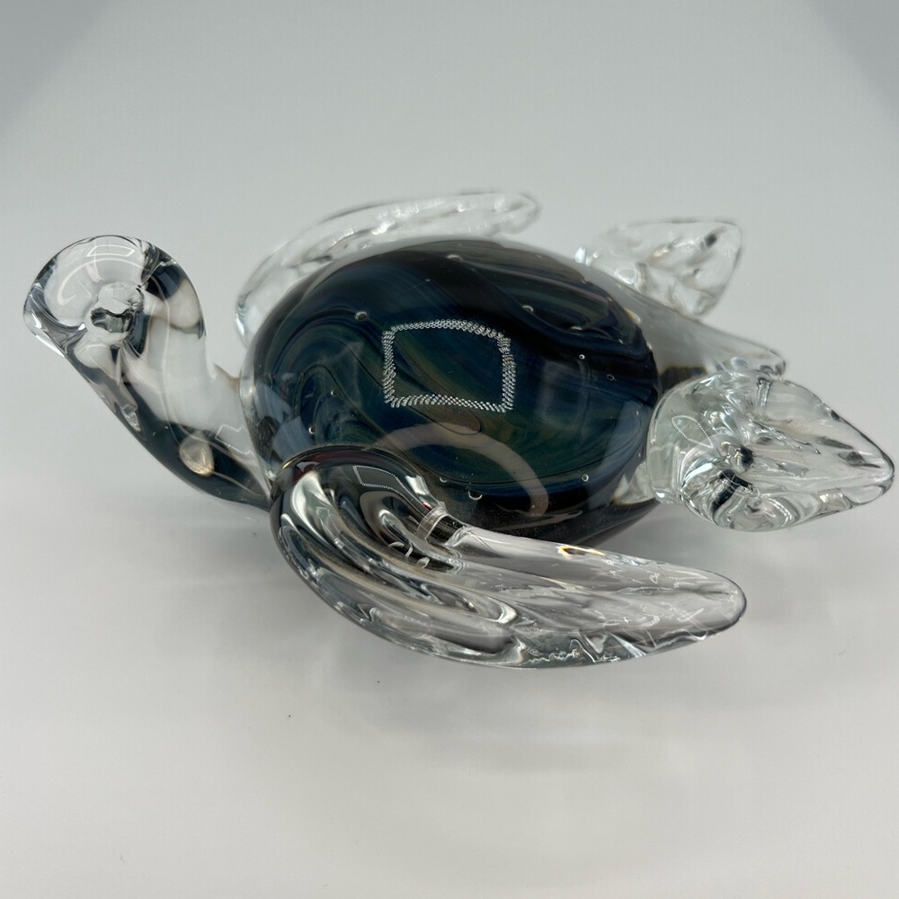 Dynasty Gallery Clear Blue Swirl Sea Turtle Art Glass Figurine Paperweight